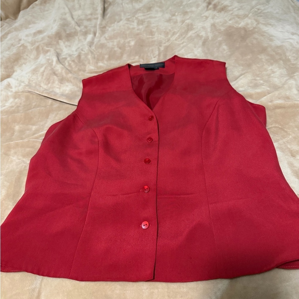Classiques Entier Red Silk Button Up Silk Top 90’s Women’s Medium
